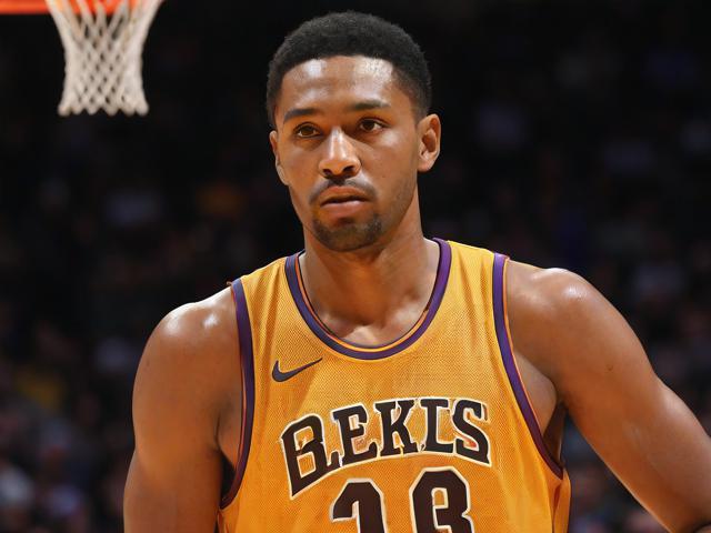 “九游app_ 历史传奇：NBA最伟大球员的黄金时代”，nba史上最伟大的十名球员