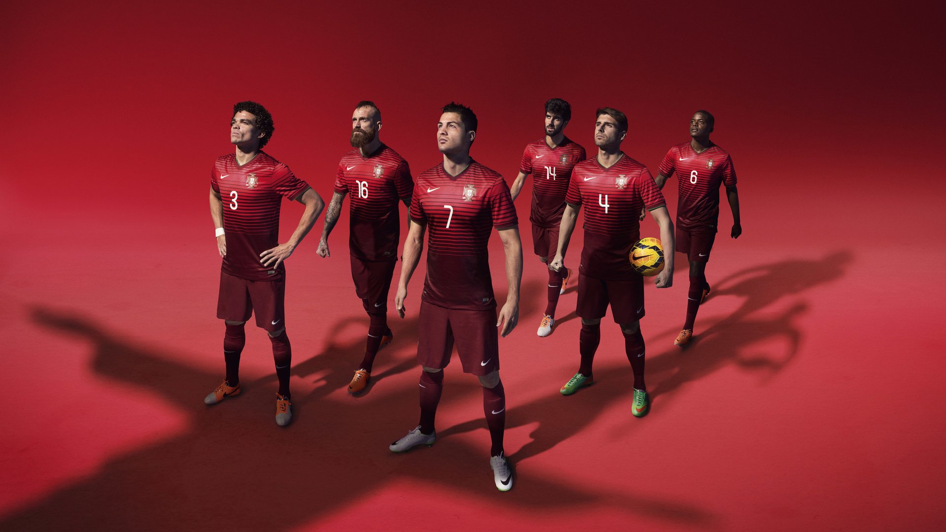 “青少年足球运动员首次代表国家队出战国际比赛”，青少年足球国家队名单